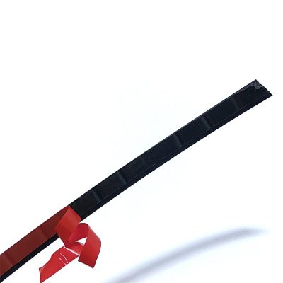 parlak kırmızı şerit